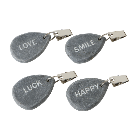 Boltze 4er Set Tischdeckenbeschwerer aus Naturstein - Mit Stahlclips, maximale Klemmkraft - Insgesamt ca. 240 g schwer - Happy, Luck, Love, Smile Aufdruck - Ideal für den gedeckten Tisch image 1