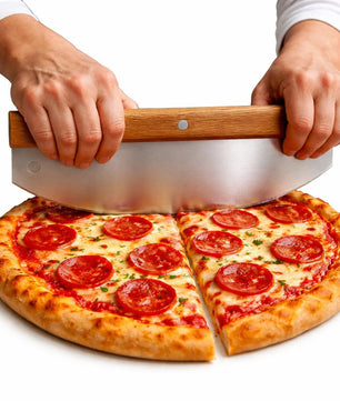 Pizzaschneider 32 cm aus Edelstahl mit Holzgriff – Profi Pizzamesser / Pizza Cutter als Wiegemesser 